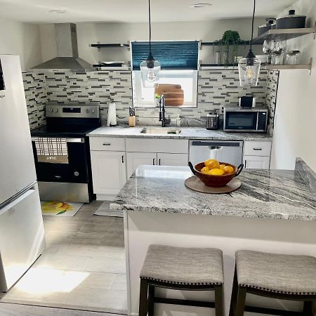 Cozy 1Br Apt In Elizabeth -10 Min To Ewr Airport & 30 Min To Nyc Appartement Buitenkant foto